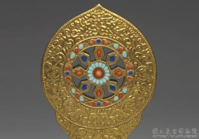 图片[3]-Gilt porcelain monstrance with the Wheel of the Law/ Dharmachakra in fencai painted enamels, Qing dynasty, Jiaqing reign (1796-1820)-China Archive